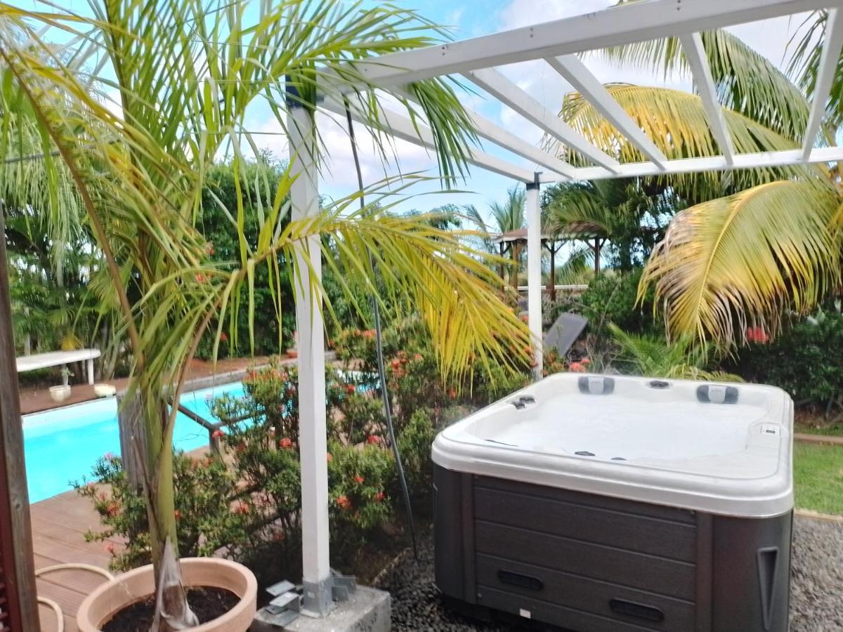 Le Diamant Charmante Villa Pour La Famille Ou Entre Amis Spa Et Piscine Kültér fotó